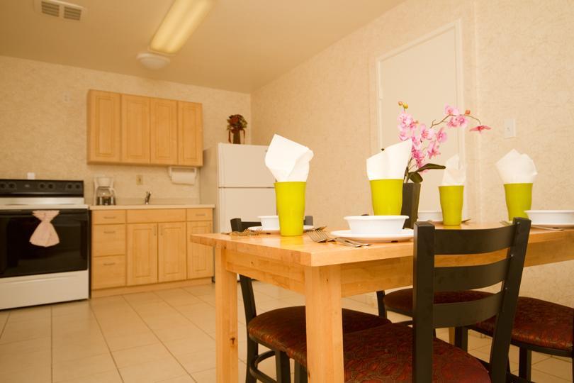 Tropicana Inn & Suites อนาไฮม์ ภายนอก รูปภาพ